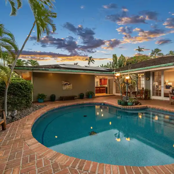 BEAUTIFULLY APPOINTED RESIDENCE IN WAILEA KAI