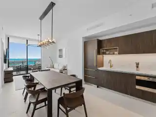 Brand New Natiivo Corner Penthouse