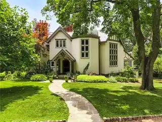 Amazing 10-Acre Estate