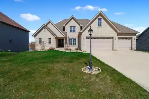 An Unparalleled Lakefront Living Experience