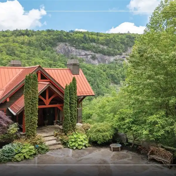 RUSTIC CHARM WITH MODERN LUXURY IN BALD ROCK