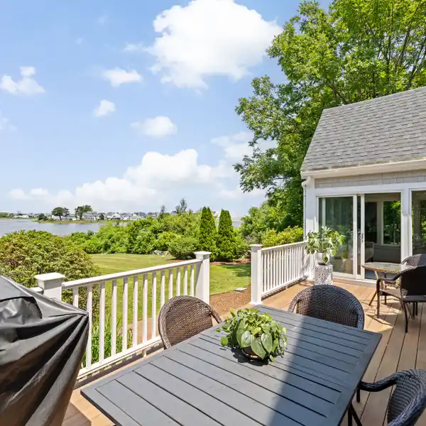 PRIVATE WATERFRONT PROPERTY