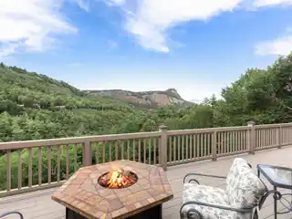 Highlands Falls Falcon Ridge Residence with Sweeping Views