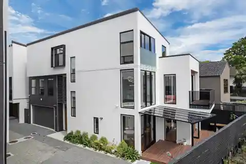 Beachside Brilliance with Dual Kitchens and Studies