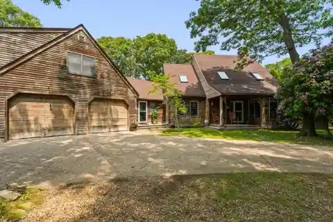 Thoughtfully Designed Post-and-beam Home