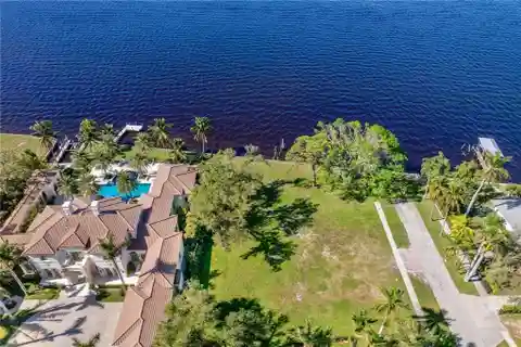 Prime Riverfront Lot