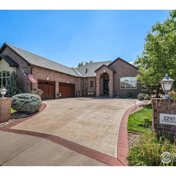 EXCEPTIONAL RANCH HOME IN VISTA RIDGE