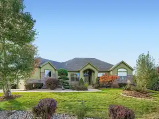 Modern Comfort Meets Timeless Design in Niwot