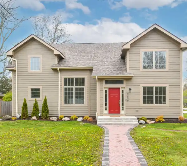 MODERN MASTERPIECE NEAR DOCTORS PARK