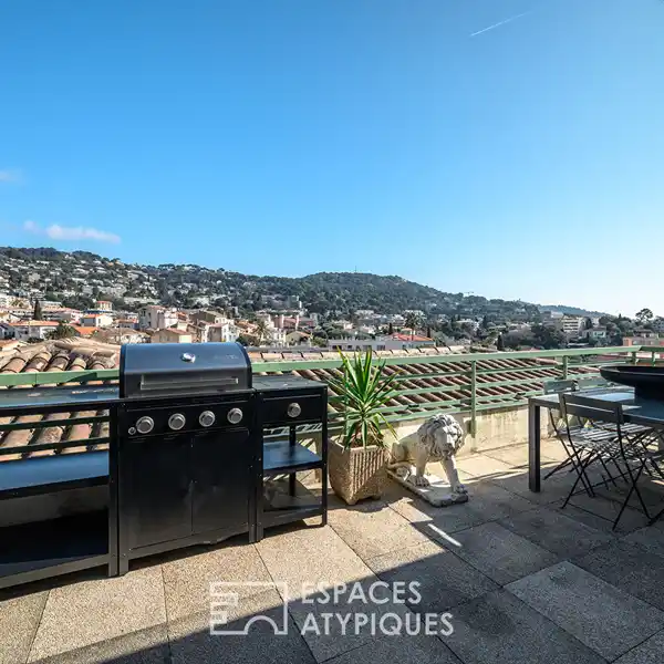 DUPLEX PENTHOUSE IN A SOUGHT-AFTER LOCATION