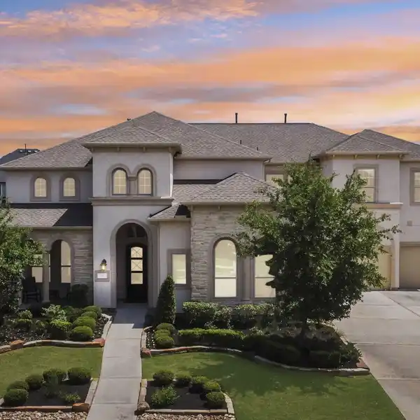 REFINED LIVING IN WOODSON’S RESERVE