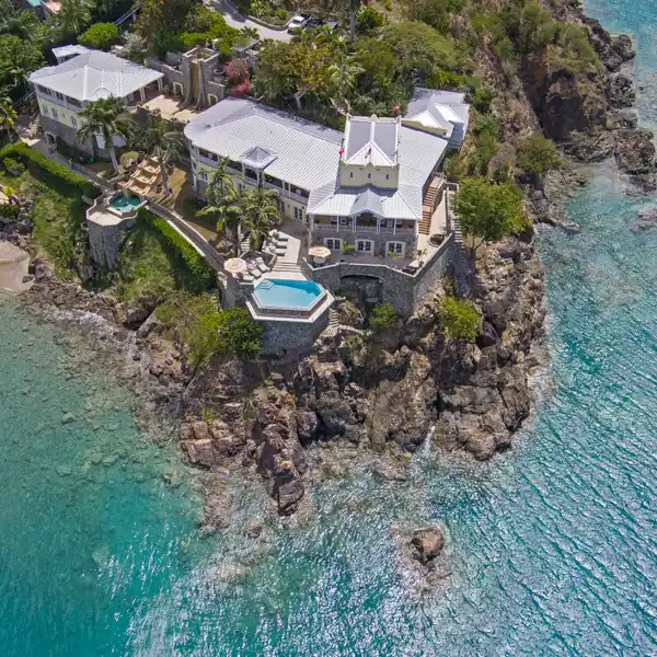 THE WATERFRONT ESTATE