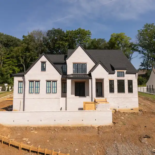 NEW CUSTOM LUXURY HOME IN RAINTREE