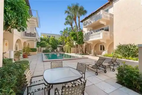 Charming Shadowmoss Condo with Sun-Drenched Balconies