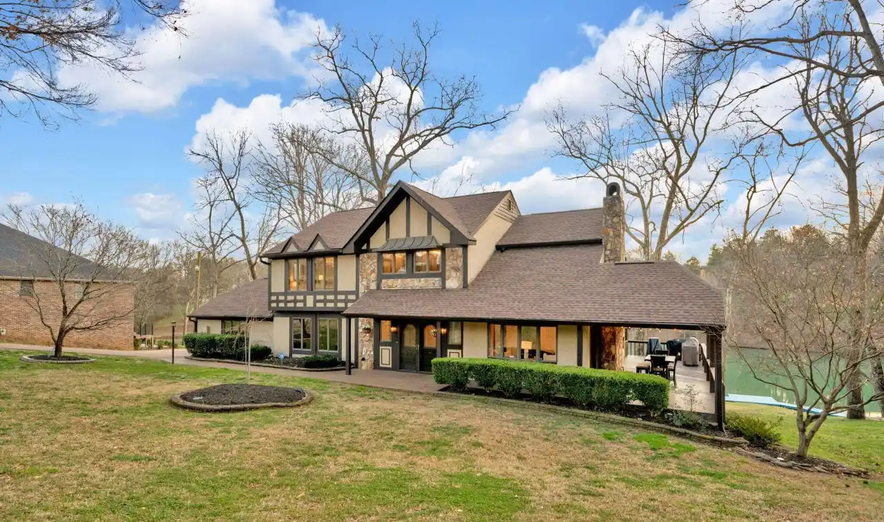 Timeless Elegance and Modern Luxury