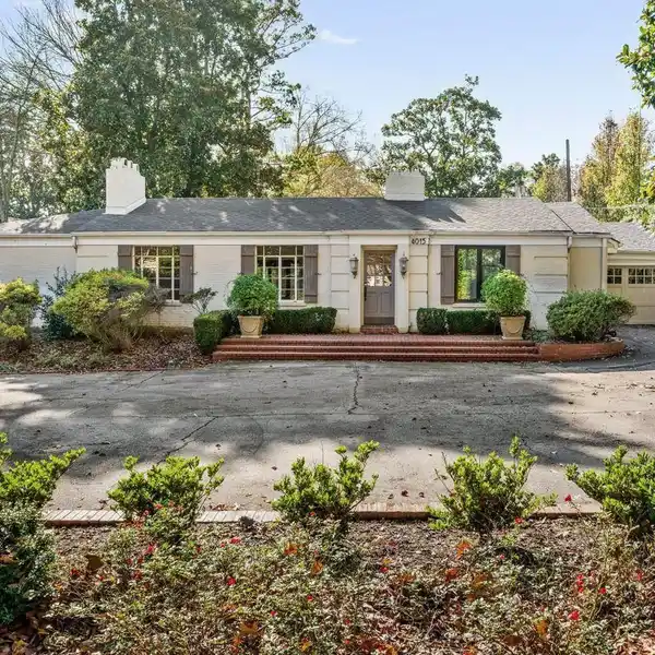 TRANSFORMED 1940 COTTAGE IN RED ACRES
