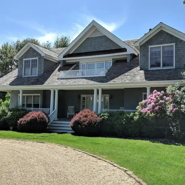 TOTALLY RENOVATED TRADITIONAL HOUSE FOR RENT