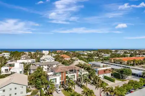 Desirable Corner Unit with Spectacular Views