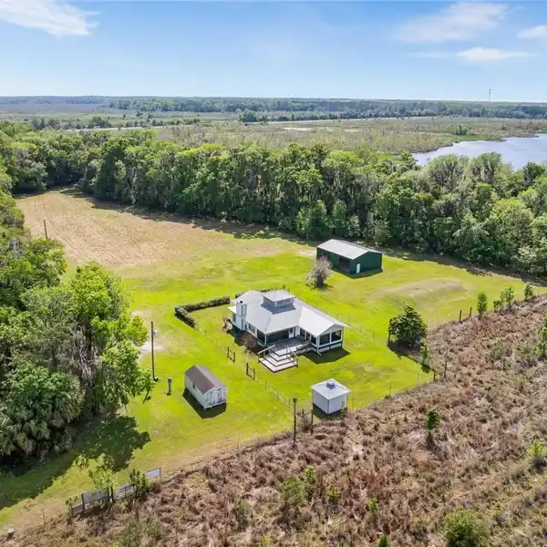 UNIQUE 28 ACRE ISLAND ESTATE