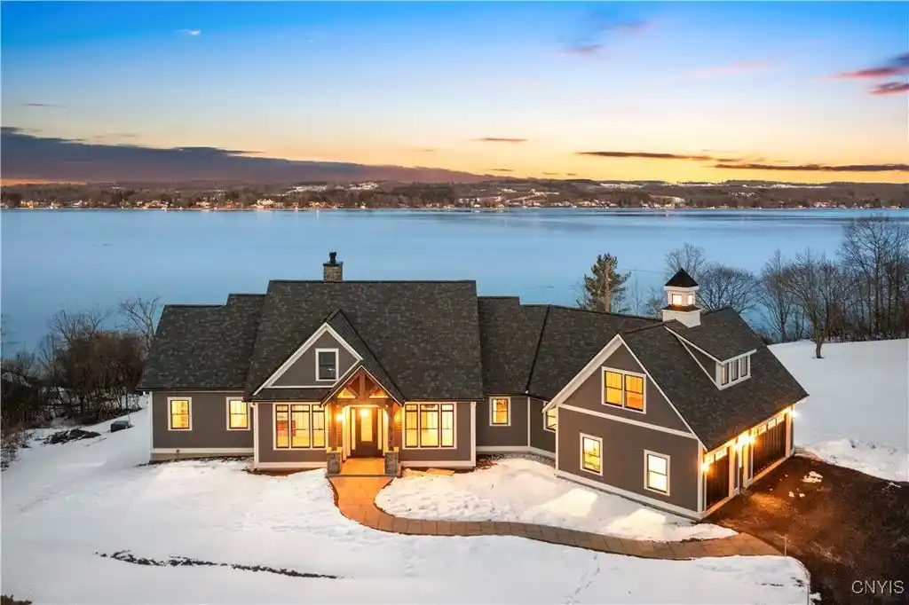 Brand New Custom Built Luxury Lake House