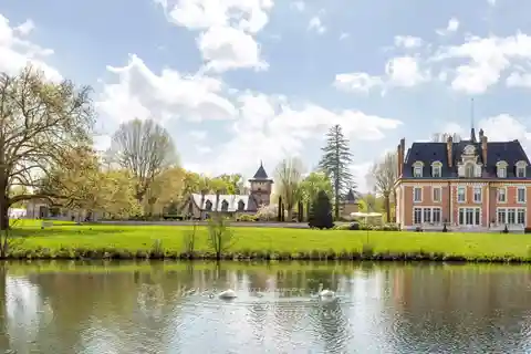 Totally Revamped Chateau with Hunting Facilities