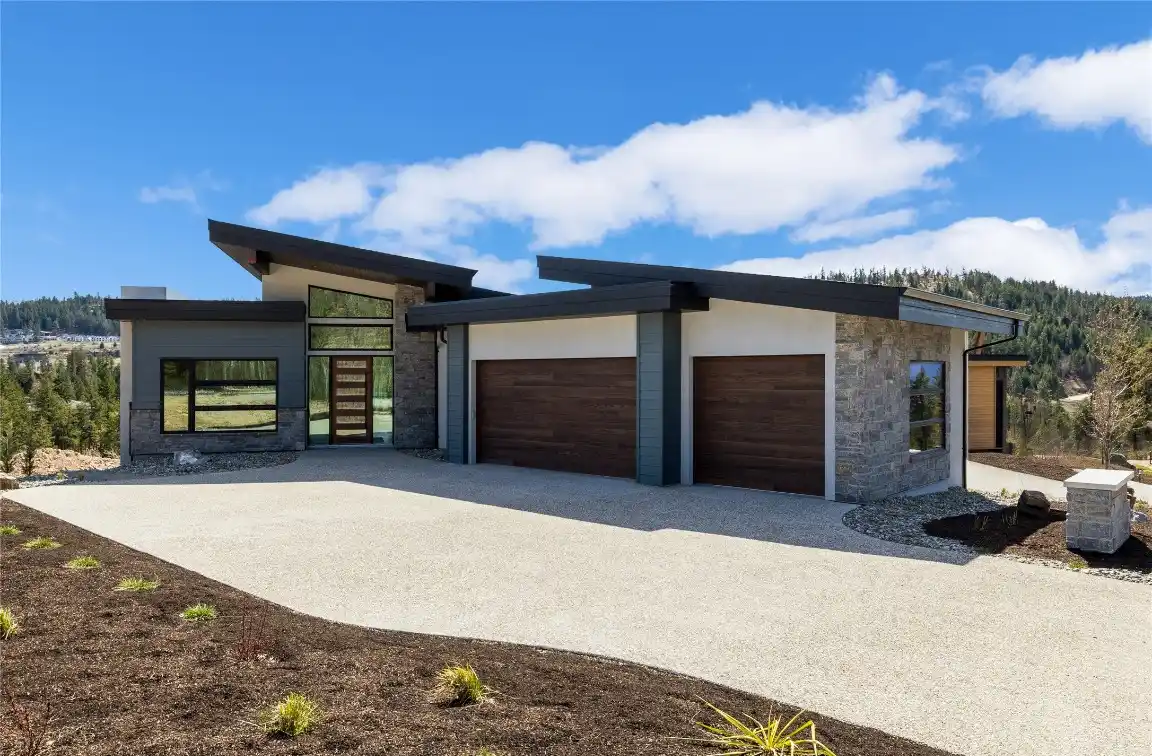 Luxury Resort-style Residence