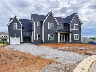 Brand-new Home in Sought-after Pine Creek