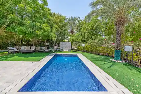 Fully Upgraded Villa in Jumeirah Islands