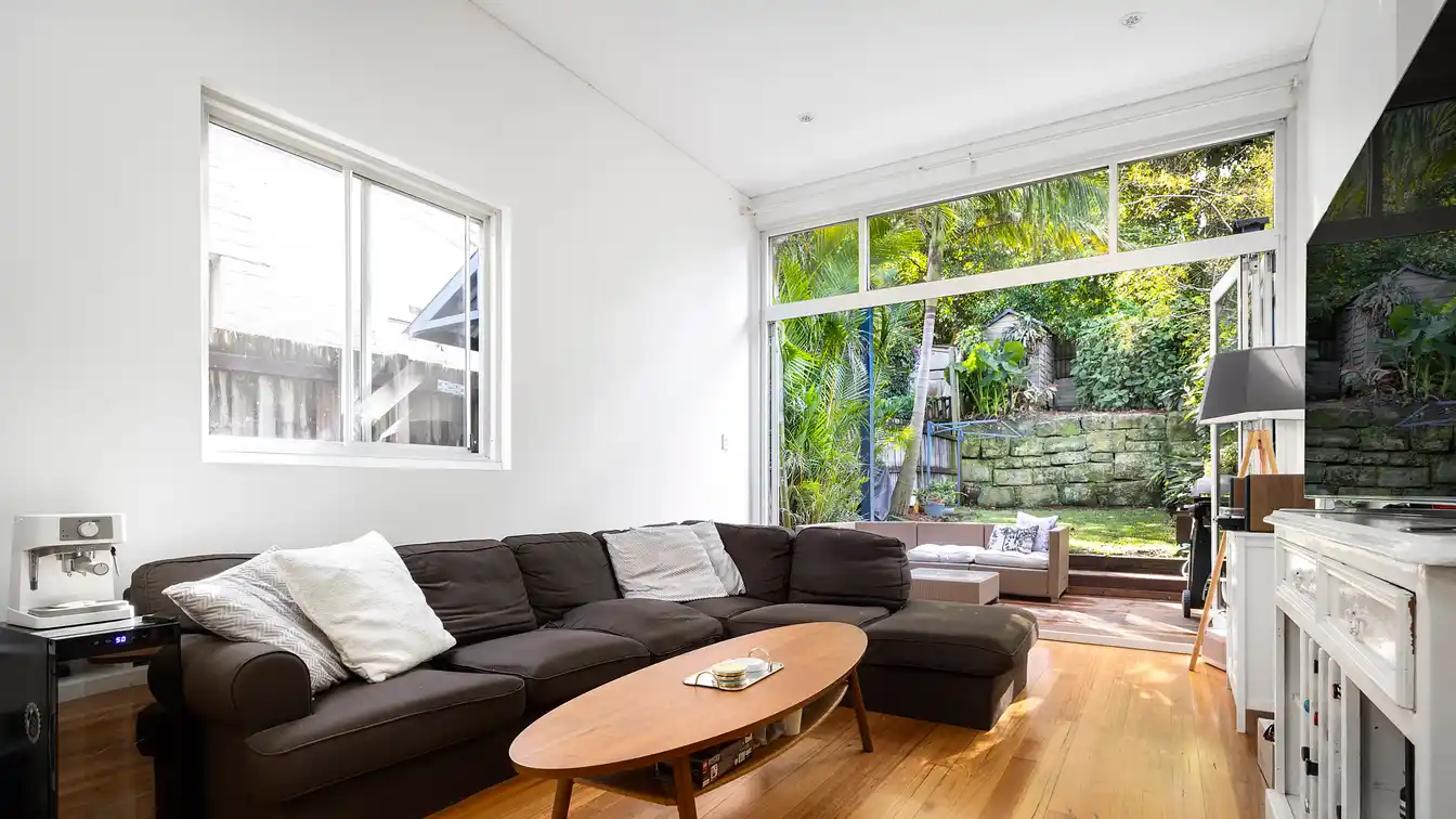 Classic Federation Elegance with Contemporary Flair