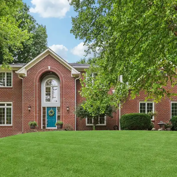 TIMELESS ELEGANCE IN COVETED COMMUNITY