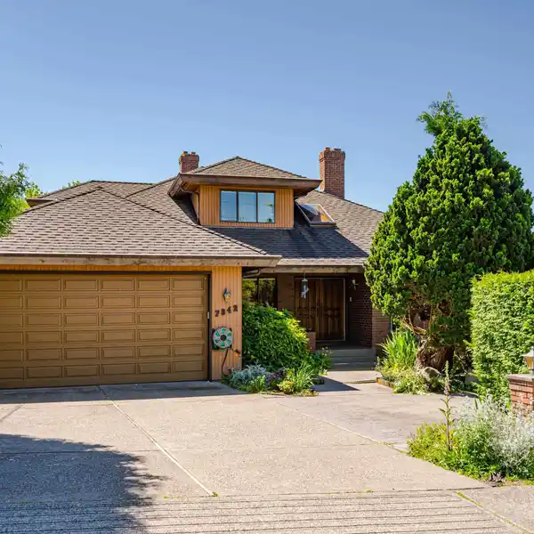 EXCEPTIONAL PROPERTY WITH ENDLESS POSSIBILITIES