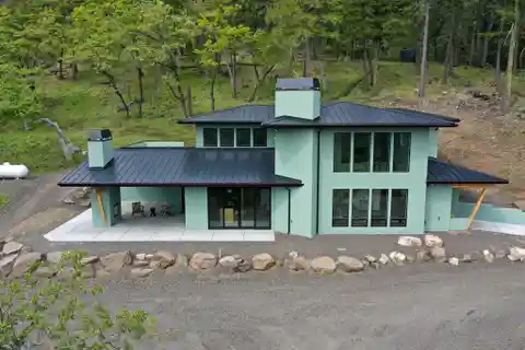 Sleek Mountain Escape on 20+ Private Acres