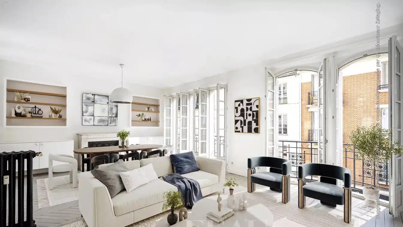 Bright Second Floor Apartment