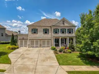 Beautifully Maintained Home in the Heart of Traditions