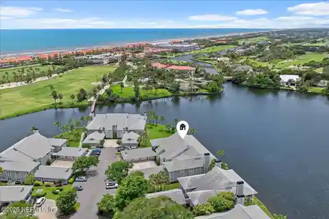 Sun-Filled Two-Unit Combination in Old Ponte Vedra