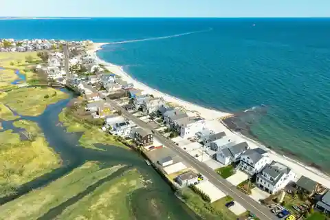 Renovated Coastal Retreat