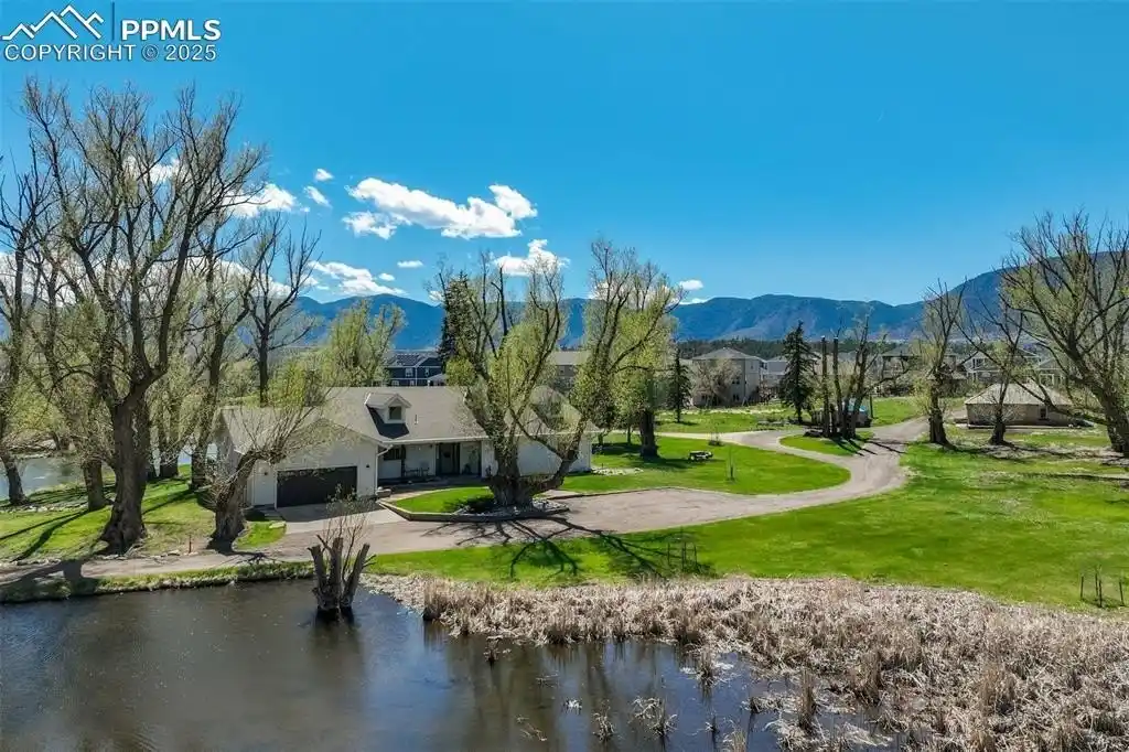Nearly 10-acre In-town Retreat