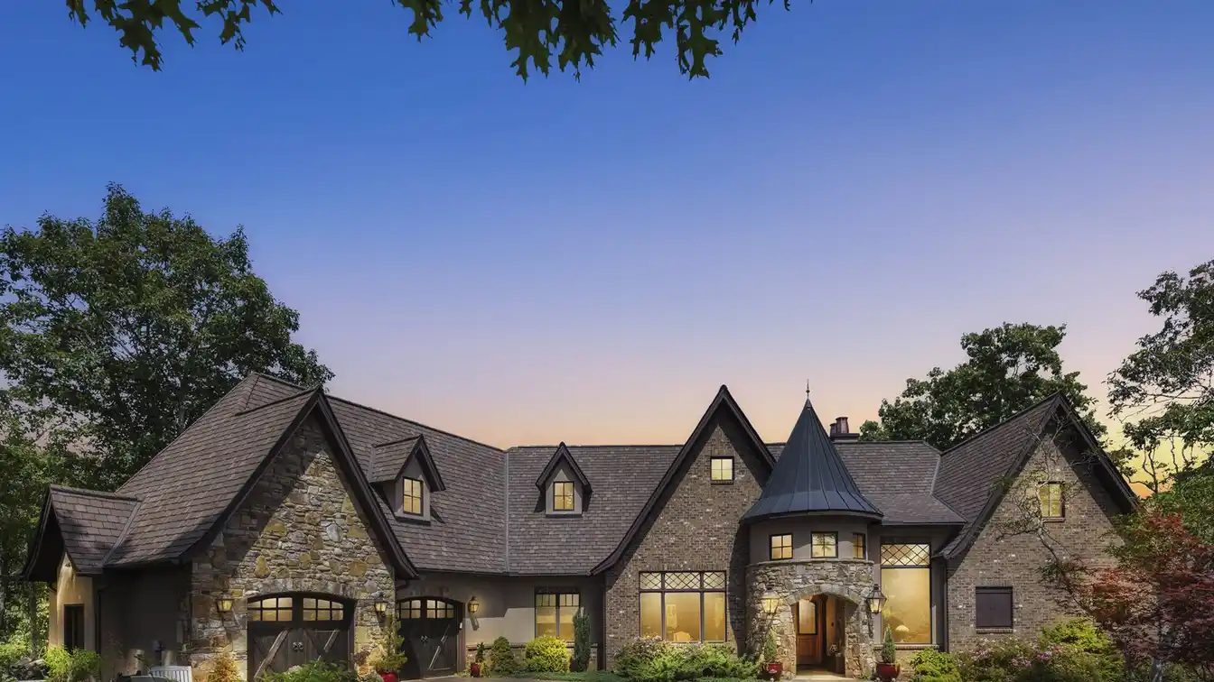 Stately Home in the Cliffs at Walnut Cove