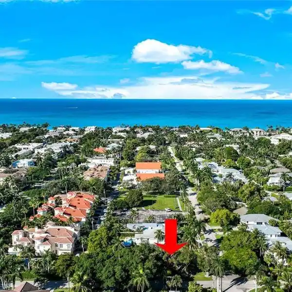 PREMIUM HOMESITE IN THE HEART OF OLD NAPLES