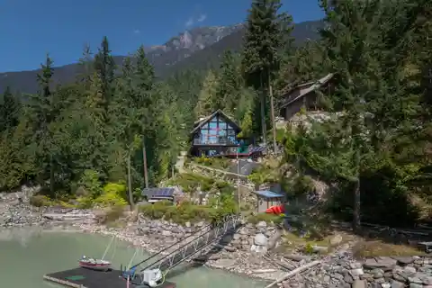 Off-Grid Solar Retreat on Lillooet Lake