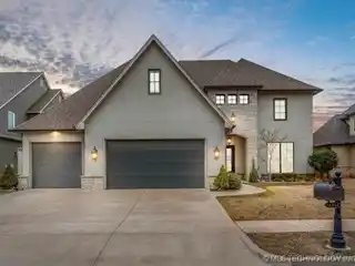 Gorgeous Transitional Style Home in Gated Wind River Crossing