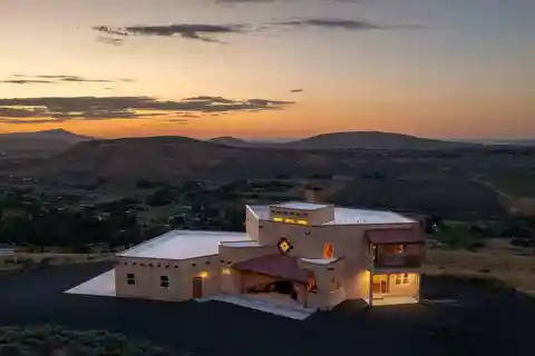 Custom-crafted Home with Panoramic Views