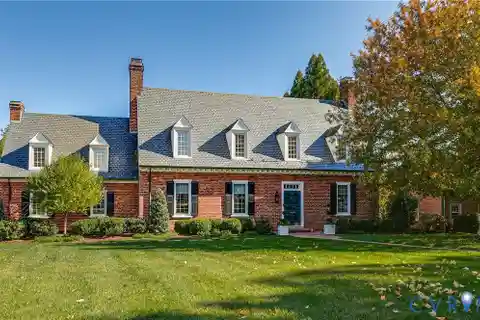 Renovated Richmond Classic in Coveted Windsor Farms