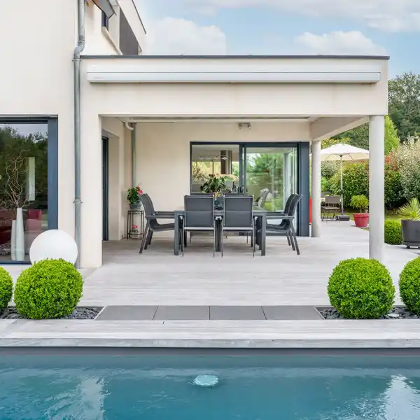 COMFORTABLE LIGHT-FILLED VILLA