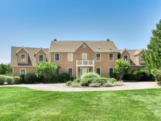 A Peninsula in the Estate Section of East Hampton