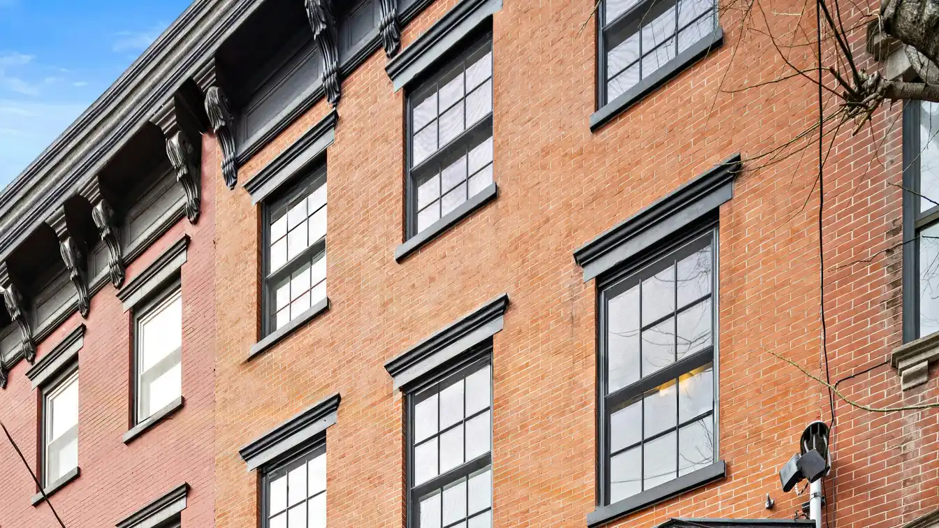 Large Turn-key Townhouse