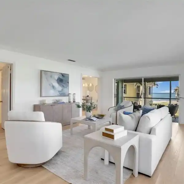 COASTAL RETREAT AT THE BILLOWS