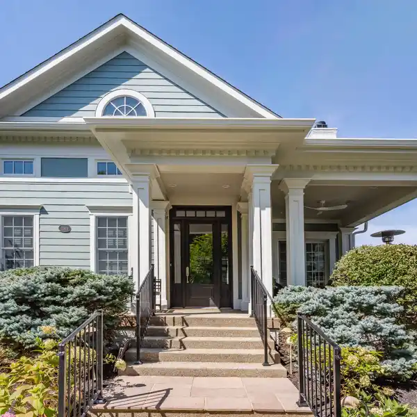 ELEGANT HOME WITH HIDDEN OFFICE RETREAT