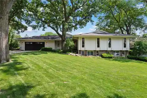 Lovely Home and Setting