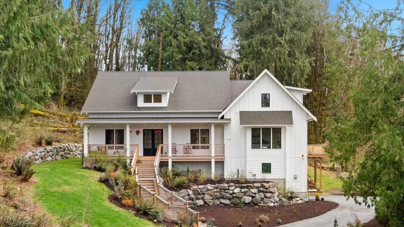 Custom Modern Farmhouse on 6.8 Acres
